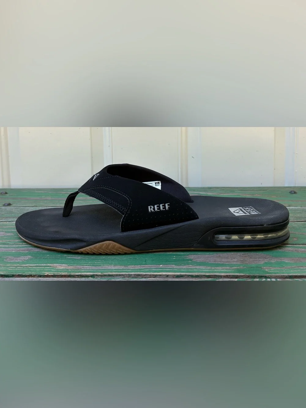 Reef Mens Sz 12 Fanning Bottle Opener Sole Black Flip Flops Thong Sandals